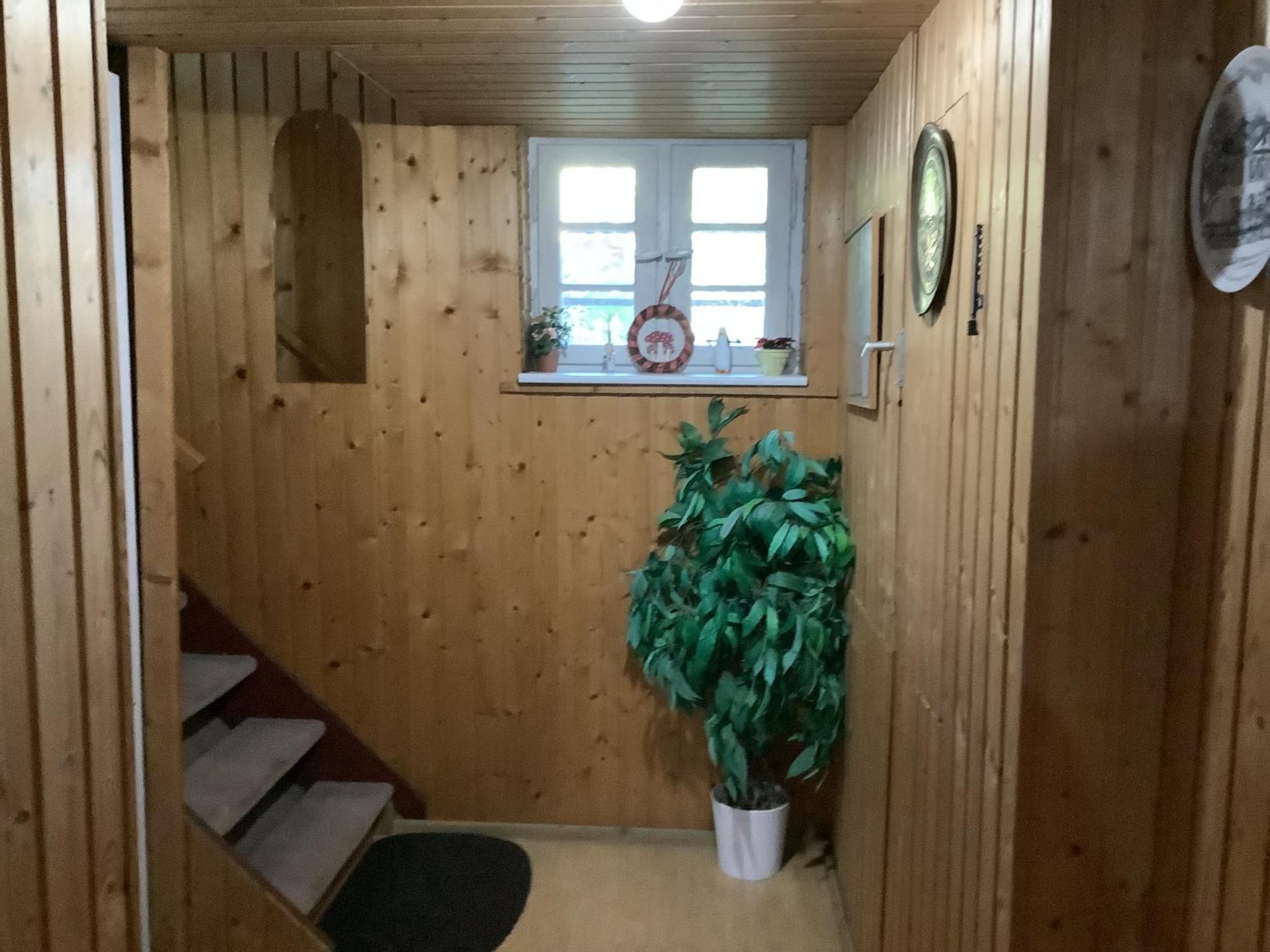 Schoenes Doppelbettzimmer Im Untergeschoss Inkl Parkplatz Nach Verfuegbarkeit Essen Buitenkant foto